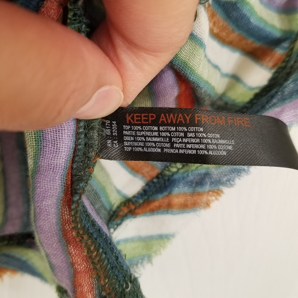 Anthropologie striped smocked crop top - Picture 3 of 9